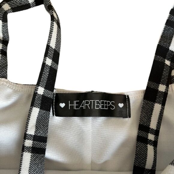 HEARTBEEPS Black and White Plaid Bodycon Dress with Red Side Stripe (M) - Picture 4 of 5